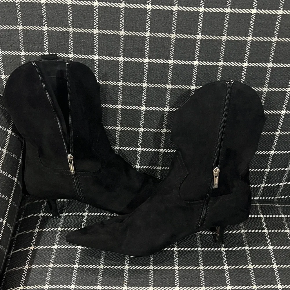 Steven Elegant Black Women's Boots with Kitten Heels👀👀 - Picture 4 of 8